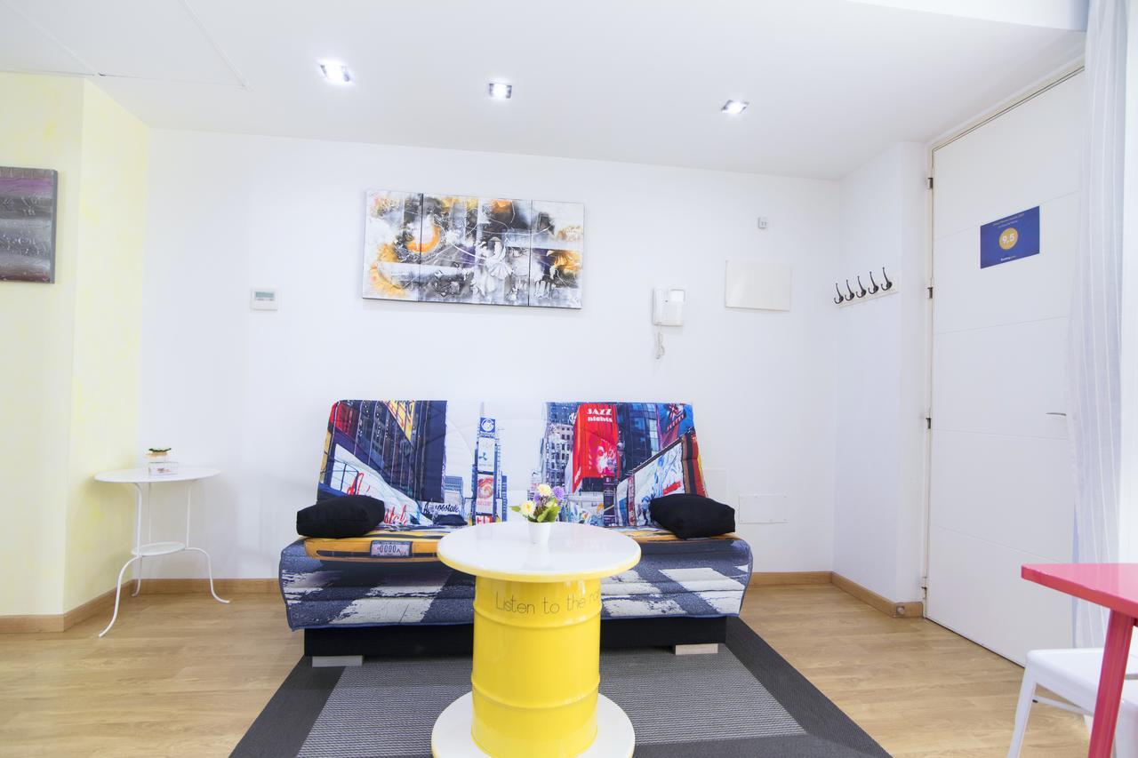 Apartamentos Momas La Casa De Mama Μάλαγα Εξωτερικό φωτογραφία